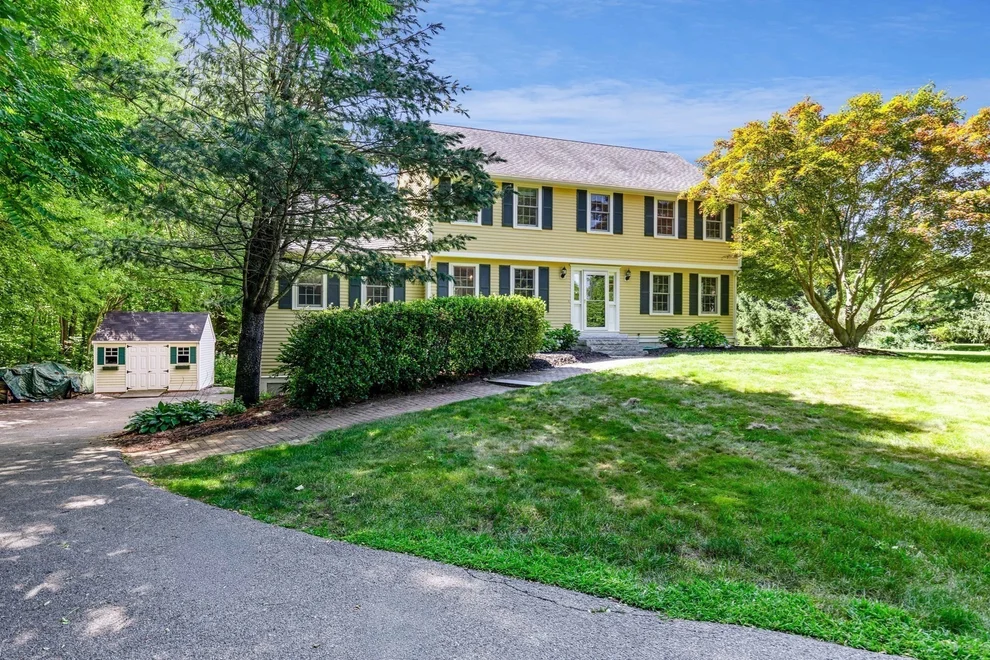 Unit for sale at 5 Locust Grove, Merrimac, MA 01860