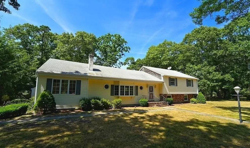 Unit for sale at 111 Reed Ave, Plymouth, MA 02360