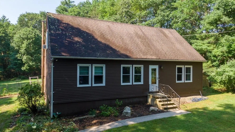 Unit for sale at 246 Torrey Rd, Southbridge, MA 01550