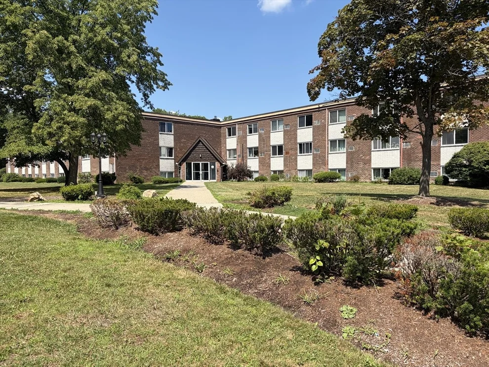 Unit for sale at 7 Weld Street, Framingham, MA 01702