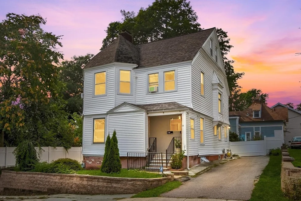 Unit for sale at 2 Grout Ct, Worcester, MA 01610