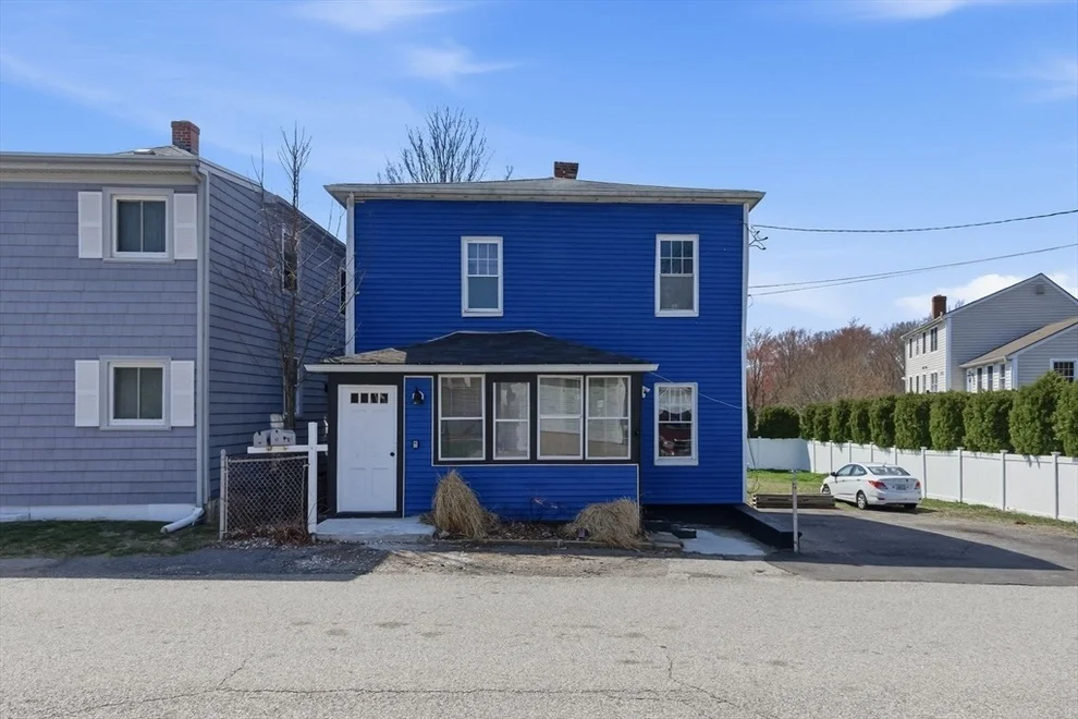 Unit for sale at 42 Fay St, Seekonk, MA 02771