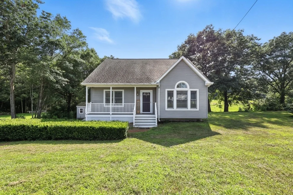 Unit for sale at 17 Glendale Rd, Southampton, MA 01073