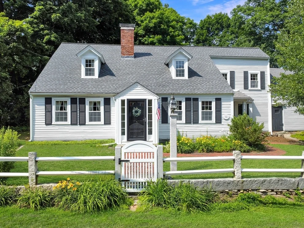 Unit for sale at 41 Westford St, Chelmsford, MA 01824