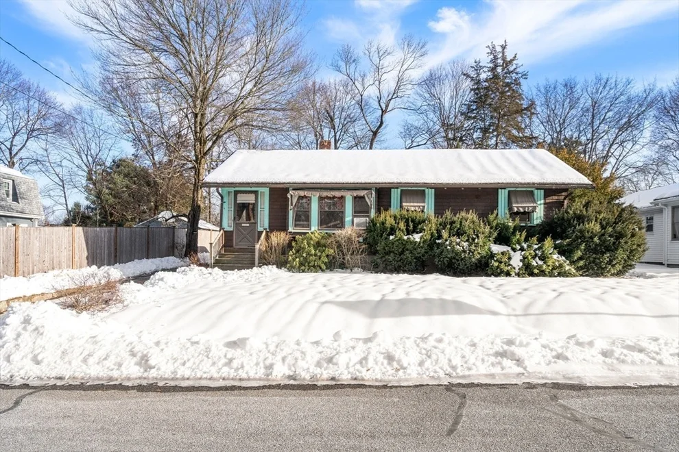 Unit for sale at 6 Oak Knoll Road, Natick, MA 01760