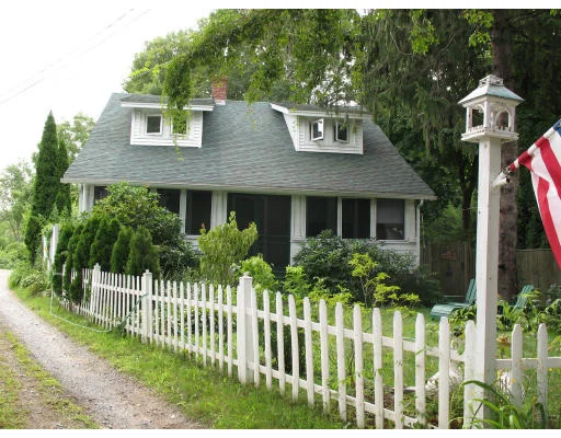 Unit for sale at 43 Turkey Shore Rd, Ipswich, MA 01938