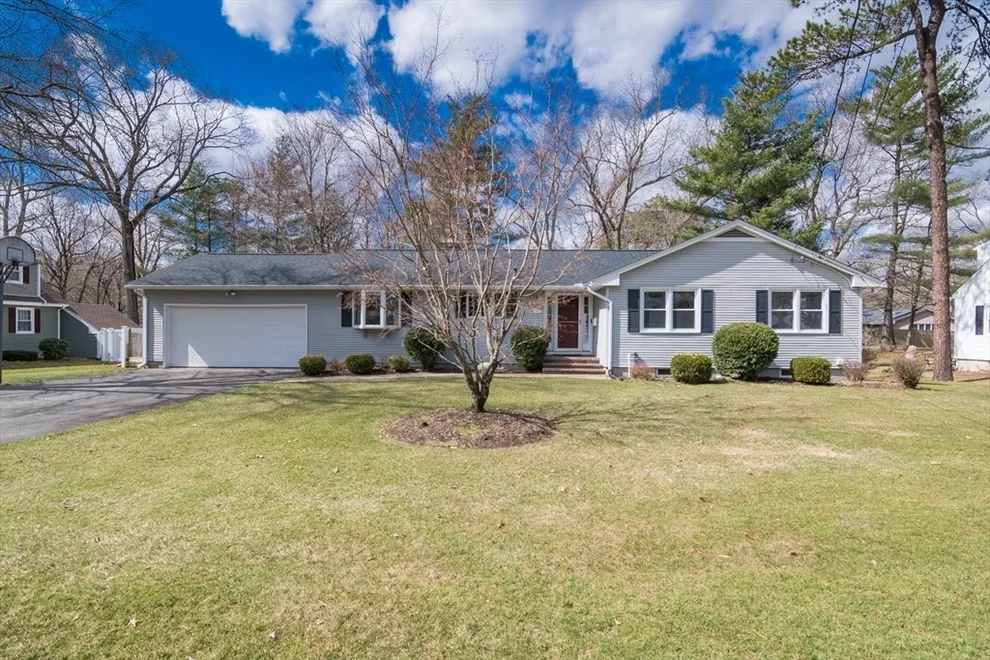 Unit for sale at 242 Kenmore Dr, Longmeadow, MA 01106