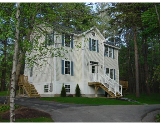Unit for sale at 8 Millville Terrace, Salem, NH 03079