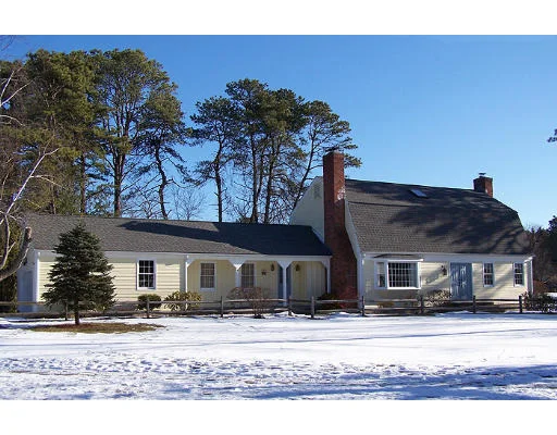 Unit for sale at 470 Pinewood Drive, Longmeadow, MA 01106