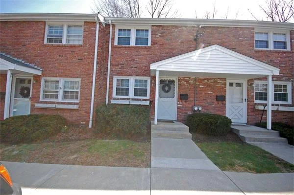 Unit for sale at 13 Regency Dr, Holliston, MA 01746