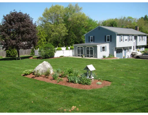 Unit for sale at 3 Bailey Rd, Berlin, MA 01503