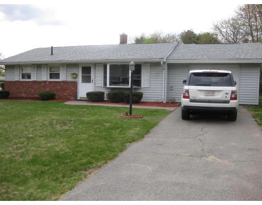 Unit for sale at 10 Boundary Circle, Brockton, MA 02302