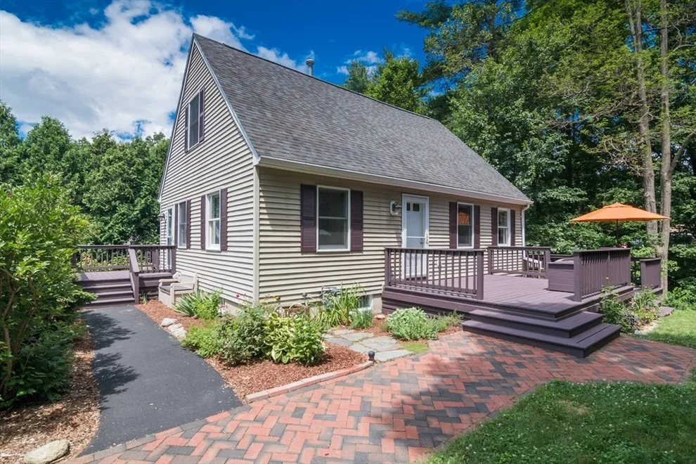 Unit for sale at 25 Indian Hill, Northampton, MA 01062