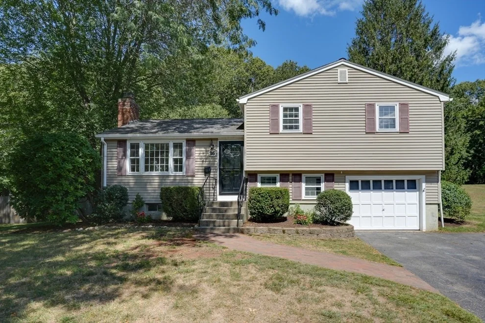 Unit for sale at 36 Appleyard Ln, Holliston, MA 01746