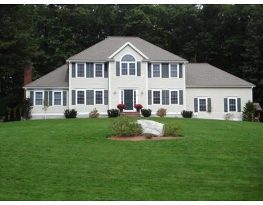 Unit for sale at 22 White Tail Way, Littleton, MA 01460