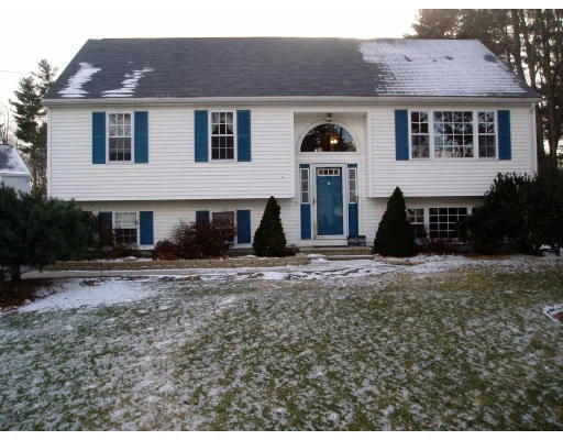 Unit for sale at 18 Towle Ct, Douglas, MA 01516