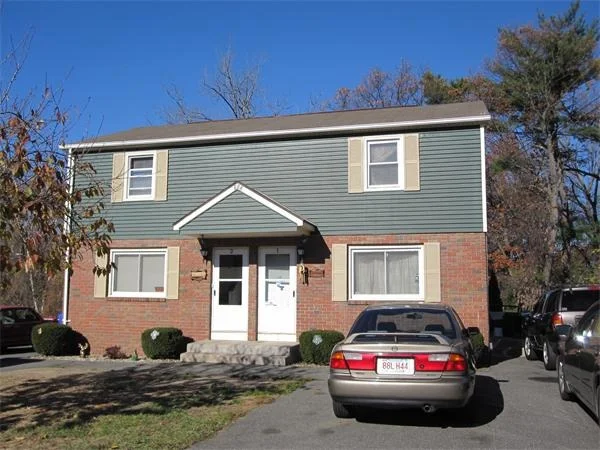 Unit for sale at 550 Goodwin St, Springfield, MA 01151