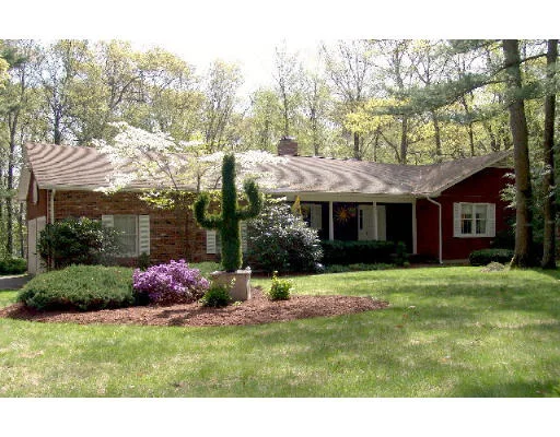 Unit for sale at 396 Gardner Street, Hingham, MA 02043