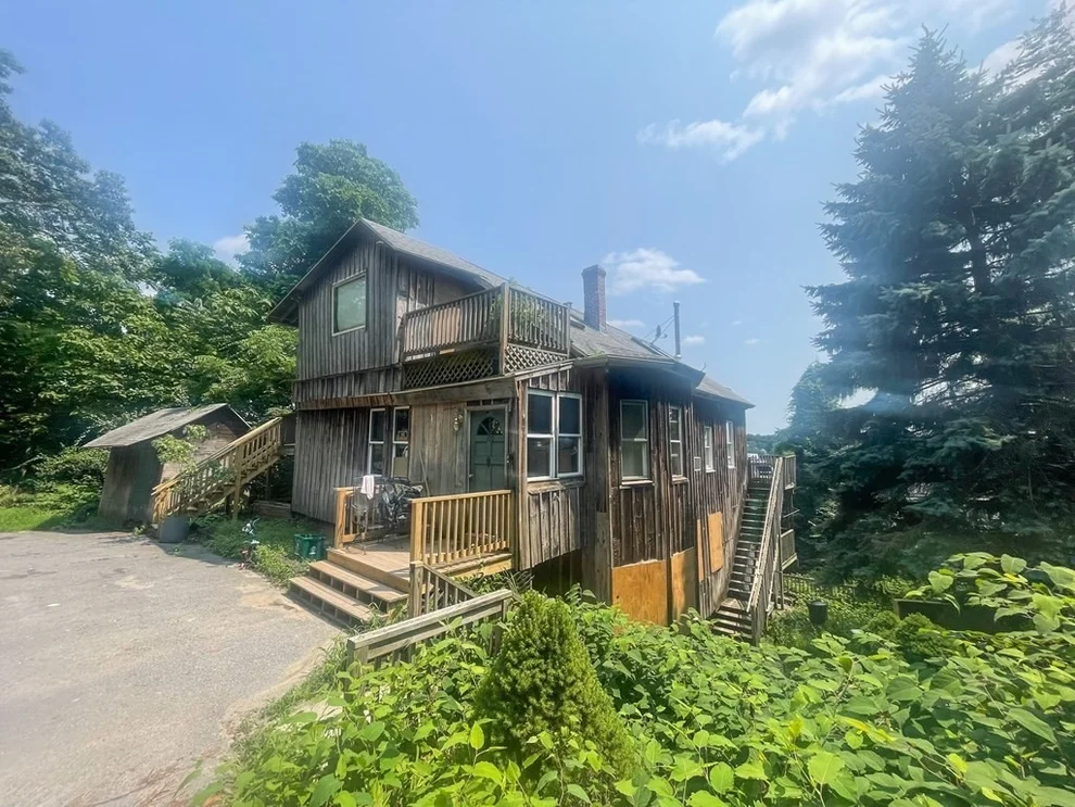 Unit for sale at 100 Elliott St, Worcester, MA 01605