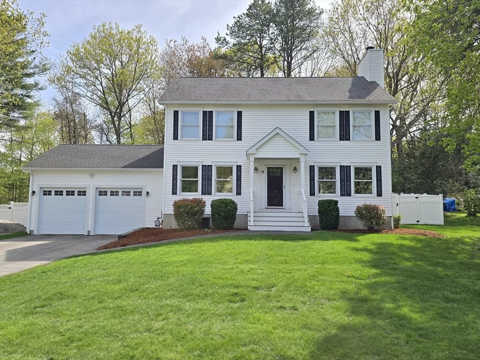 Unit for sale at 14 Oak Ridge Ln, Ashland, MA 01721