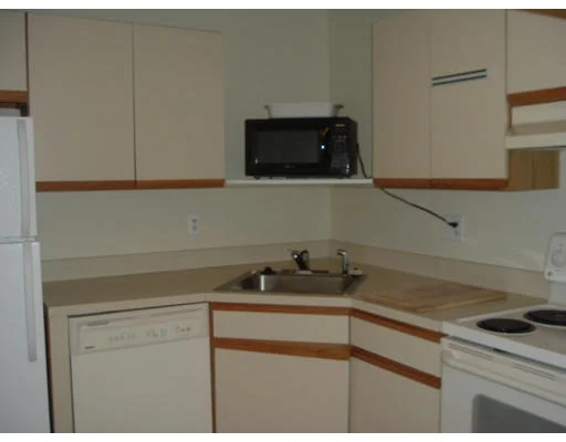 Unit for sale at 113 Cluff Crossing, Salem, NH 03079