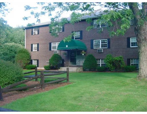 Unit for sale at 96 Richardson Rd, Chelmsford, MA 01863