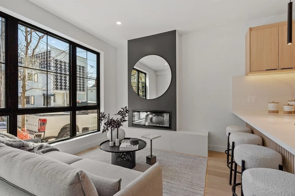 Unit for sale at 133 Fifth St, Cambridge, MA 02141