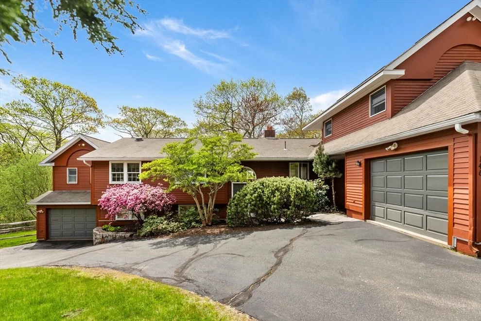 Unit for sale at 146 Hesperus Ave, Gloucester, MA 01930