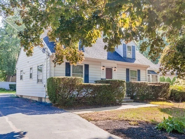Unit for sale at 507 Lowell St, Wakefield, MA 01880