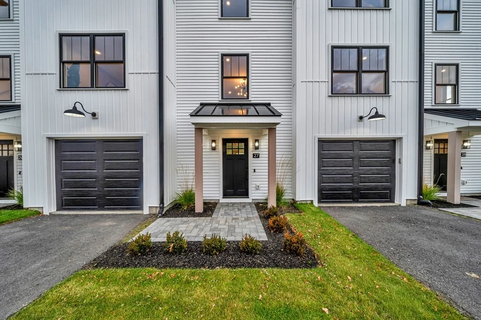 Unit for sale at 10 Birch Brook Landing, Lynn, MA 01905