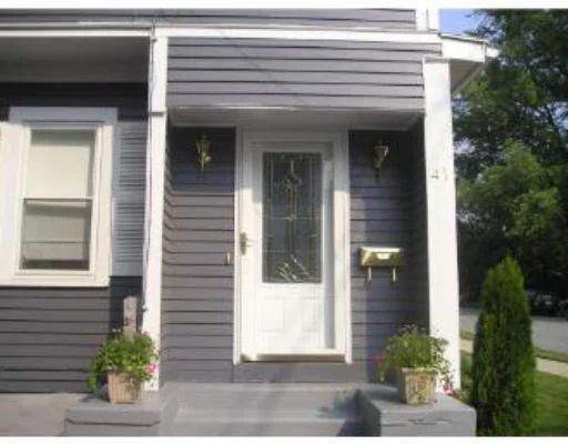 Unit for sale at 41 Cross St, Winchester, MA 01890