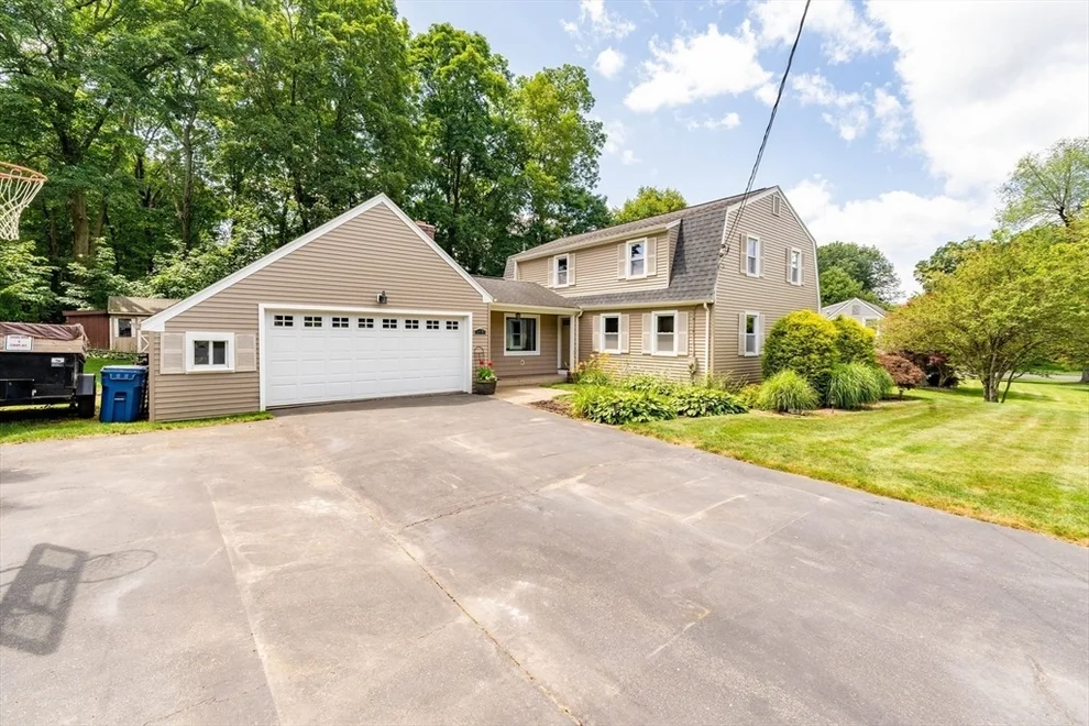 Unit for sale at 149 Butternut Hollow Rd, West Springfield, MA 01089