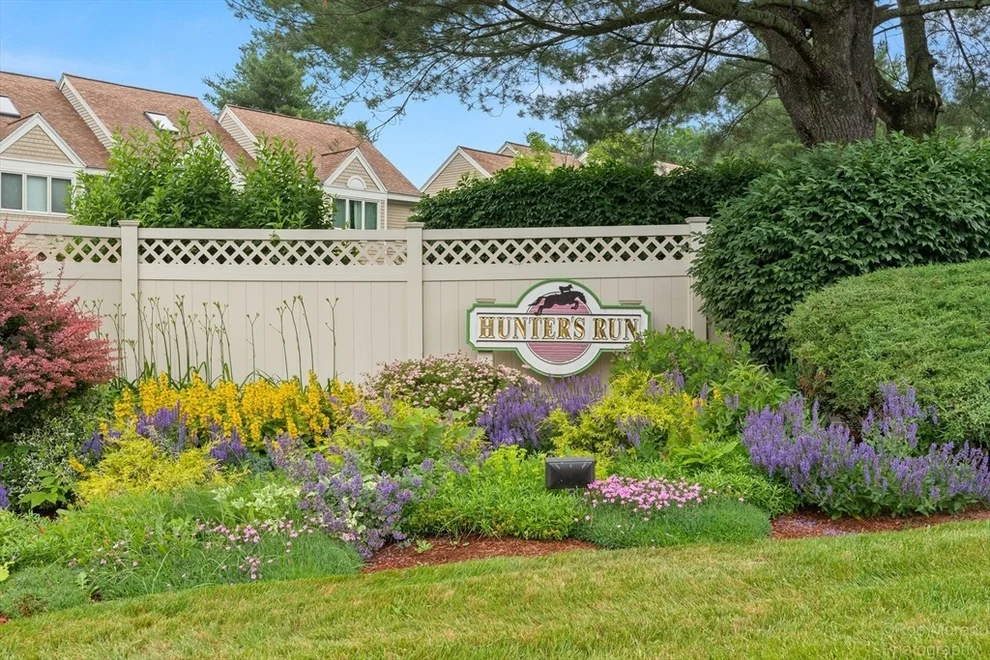 Unit for sale at 15 Hunters Run, Haverhill, MA 01832