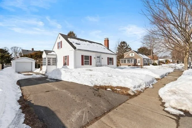 Unit for sale at 61 Ellsworth Ave, Beverly, MA 01915
