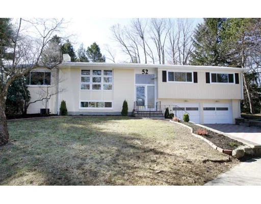 Unit for sale at 52 Voss Terrace, Newton, MA 02459