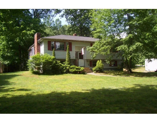 Unit for sale at 41 Woodridge Road, Hampstead, NH 03826