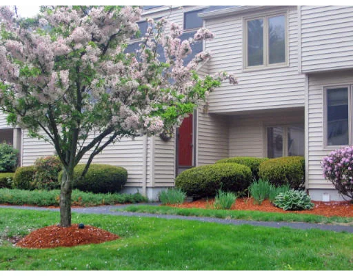 Unit for sale at 403 Great Rd, Acton, MA 01720