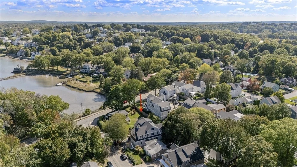 Unit for sale at 6 Whiton Ave, Hingham, MA 02043