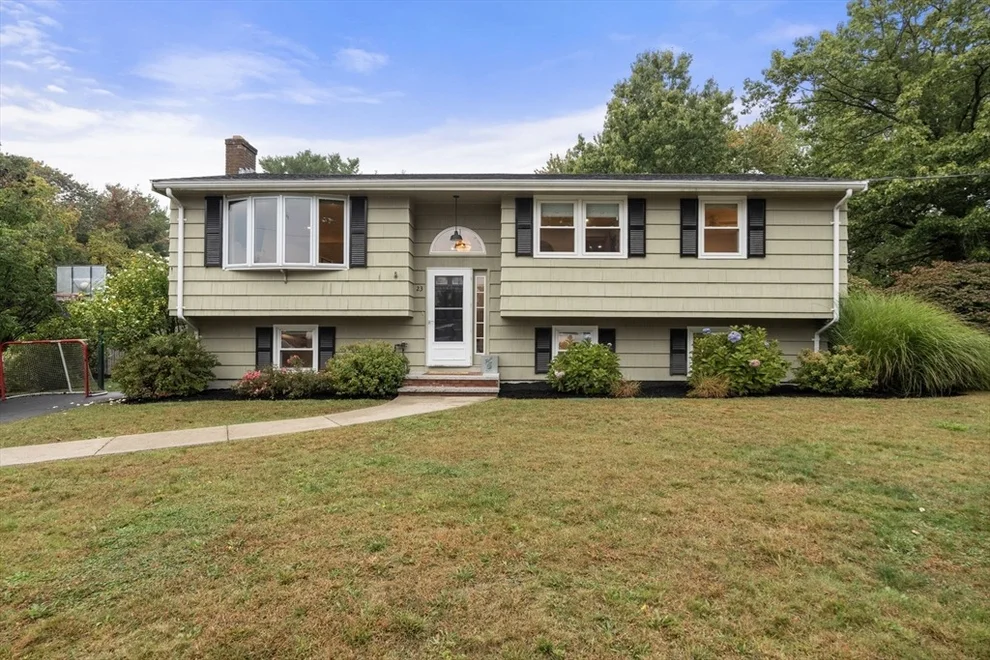 Unit for sale at 23 Loganberry Dr, Abington, MA 02351