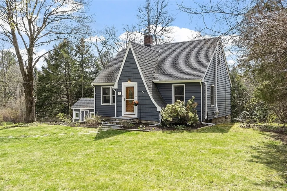 Unit for sale at 71 Tahattawan Rd, Littleton, MA 01460