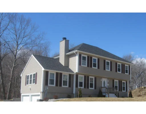 Unit for sale at 40 Magnavista Dr, Haverhill, MA 01830