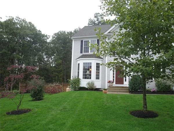 Unit for sale at 27 Aspen Ave, Grafton, MA 01560