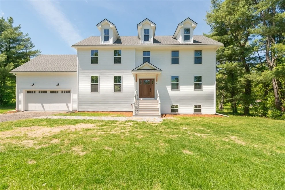 Unit for sale at 12 Willow St, Pepperell, MA 01463