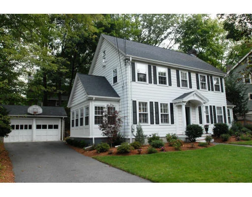 Unit for sale at 83 Larchmont Ave, Newton, MA 02468