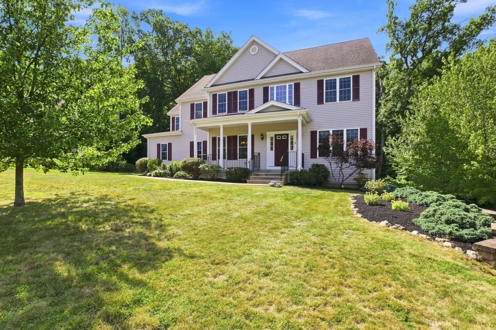 Unit for sale at 9 Forbes Rd, Hudson, MA 01749