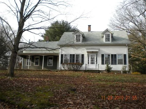 Unit for sale at 76 Deanville Rd, Attleboro, MA 02703
