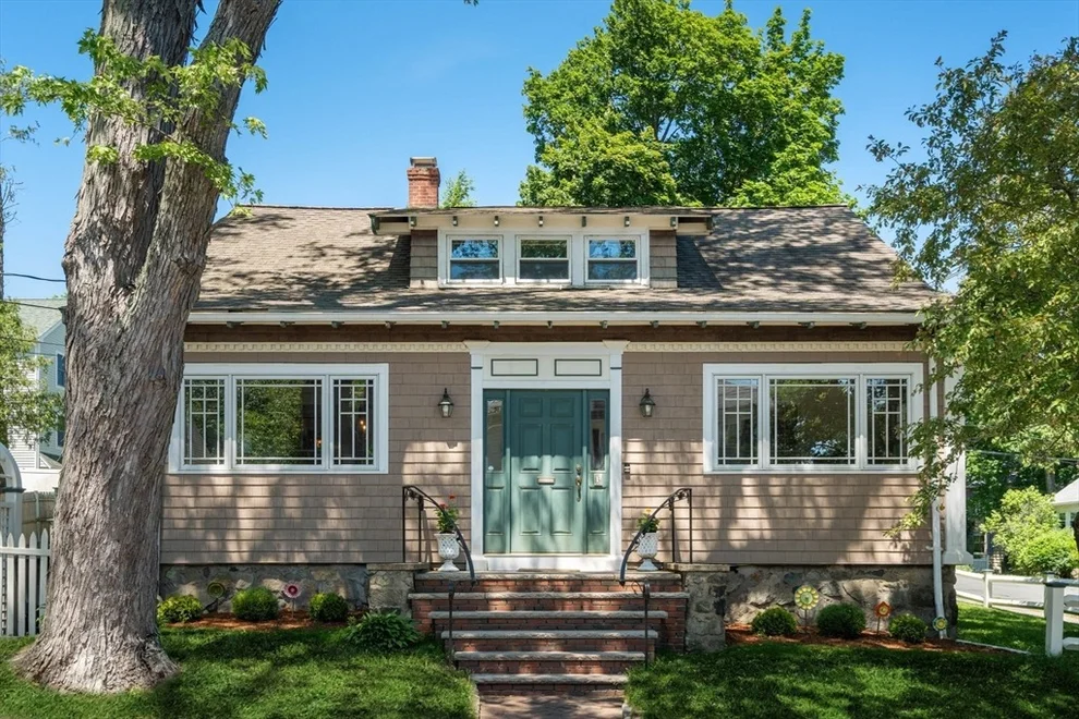 Unit for sale at 3 Chase Ave, Lexington, MA 02421