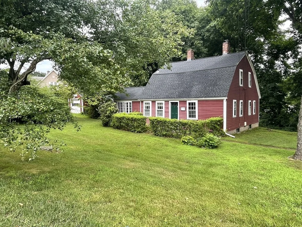 Unit for sale at 39 Worcester St, Grafton, MA 01519