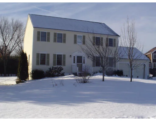 Unit for sale at 16 Magnolia Drive, Westford, MA 01886