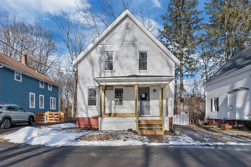 Unit for sale at 3 Riley Ct, North Attleboro, MA 02760